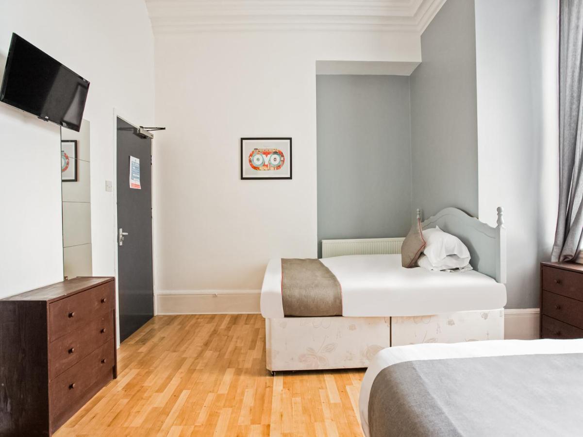 Newcastle West Hotel & Bar Dış mekan fotoğraf