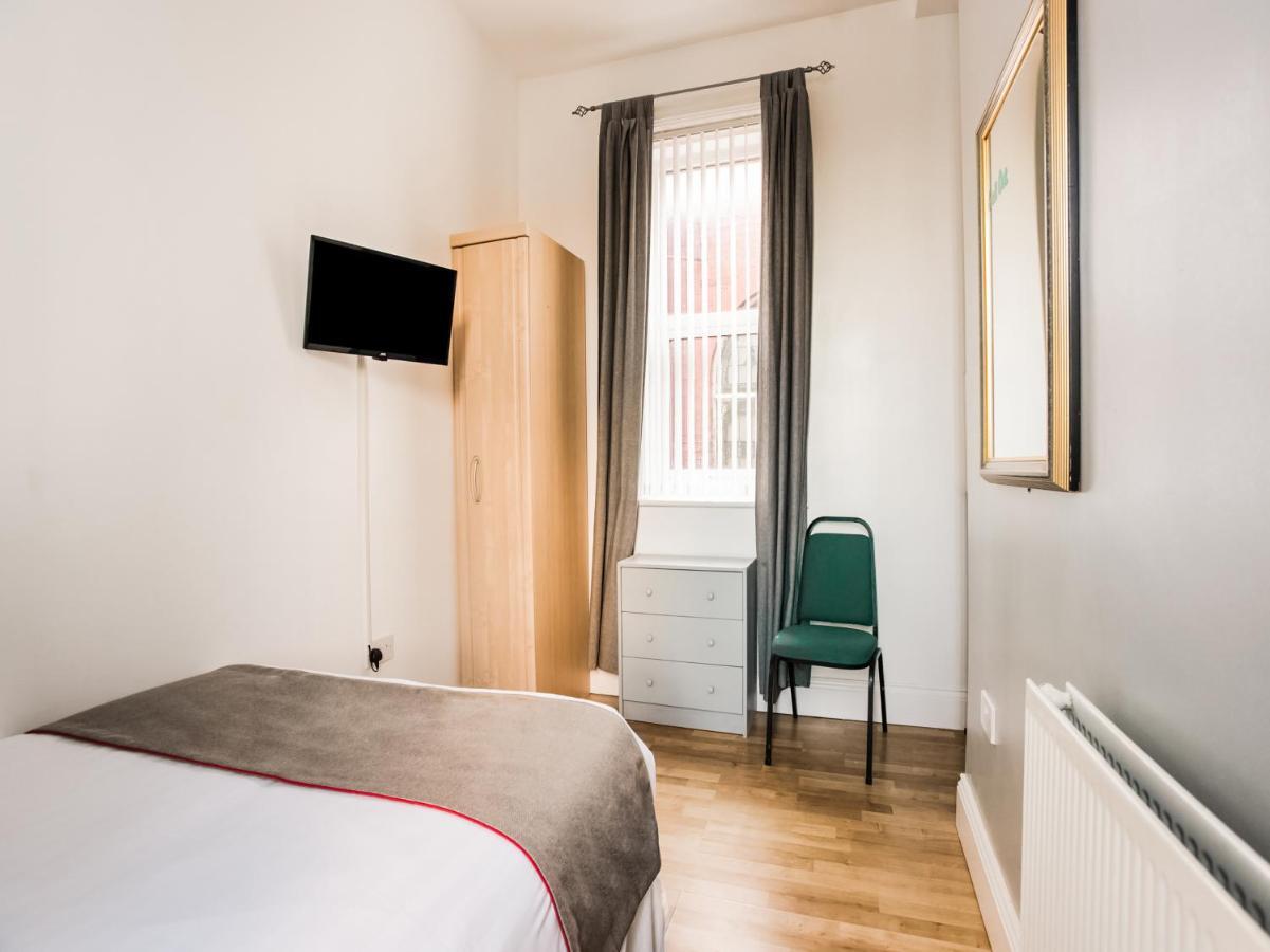 Newcastle West Hotel & Bar Dış mekan fotoğraf