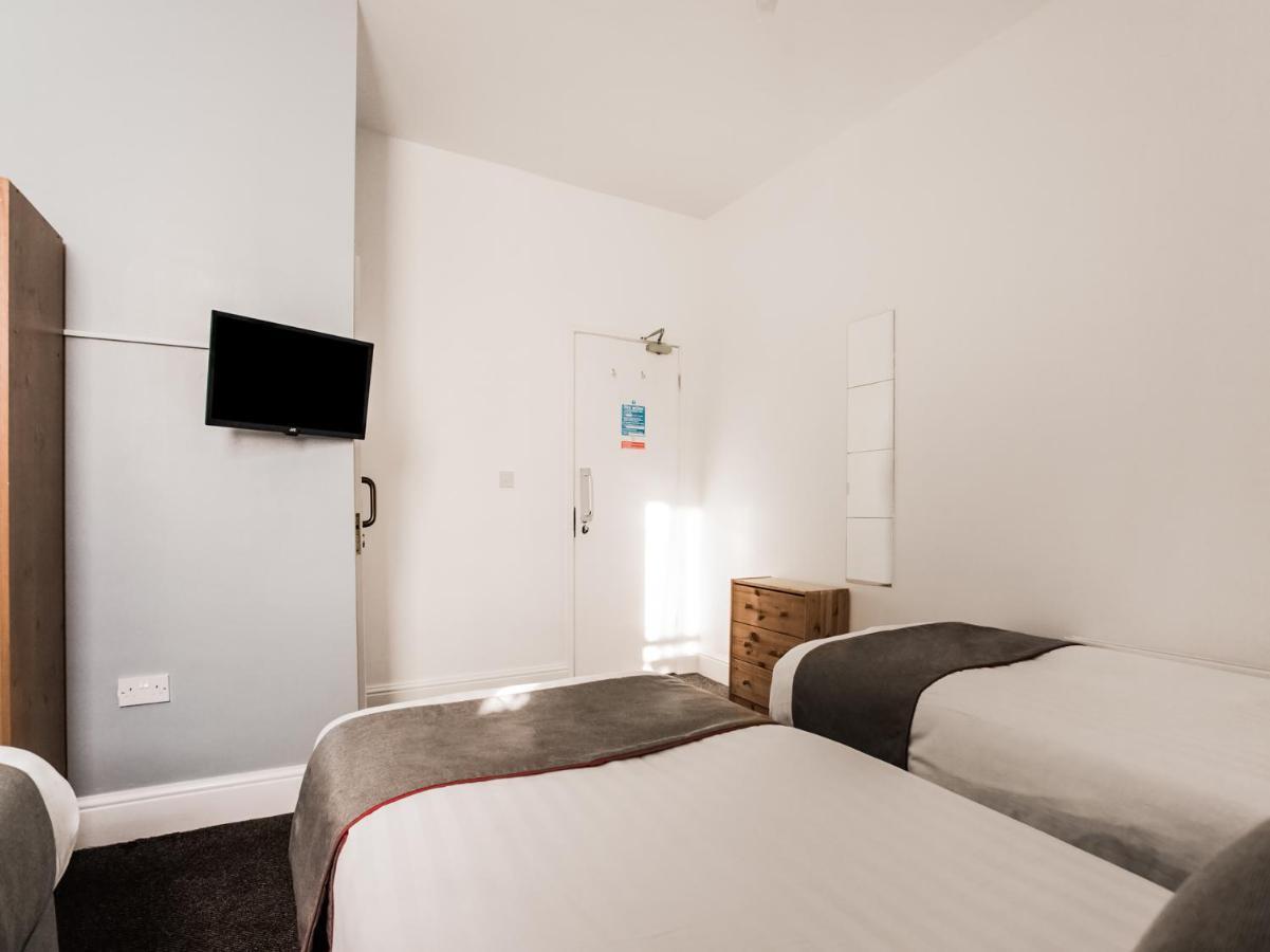 Newcastle West Hotel & Bar Dış mekan fotoğraf