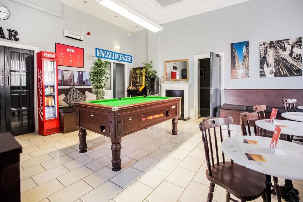 Newcastle West Hotel & Bar Dış mekan fotoğraf